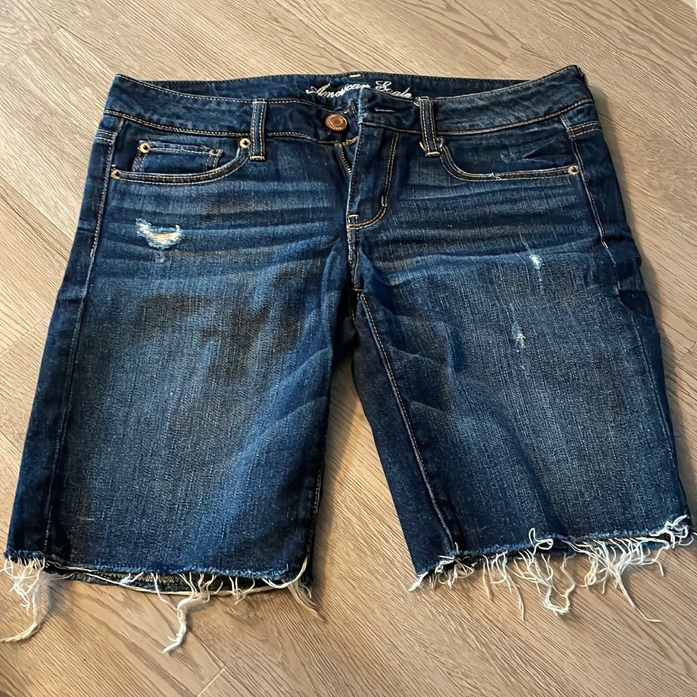 American eagle bermuda shorts